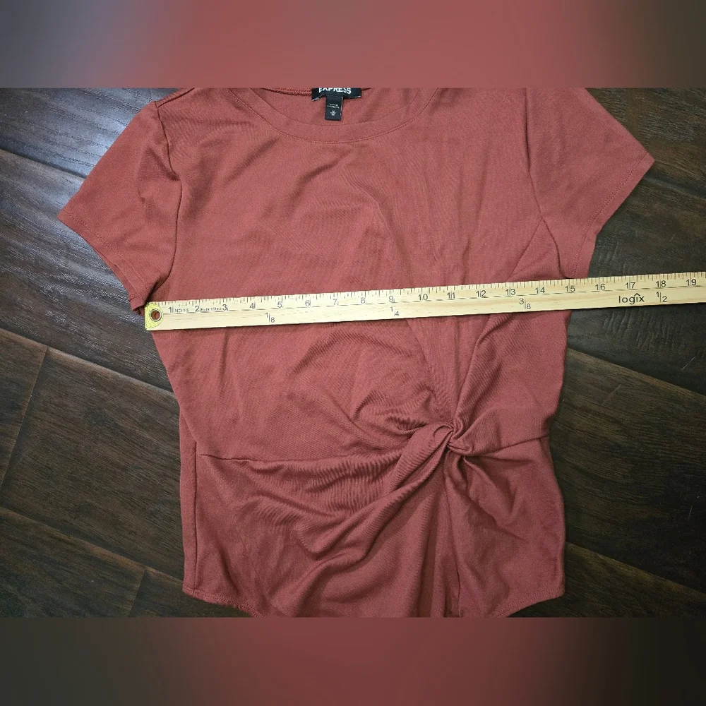 Express Twist-Front Rust/Brick Red Ruched Bodysuit - Picture 4 of 9